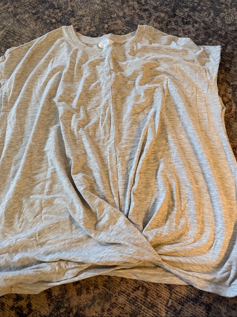 Time and Tru Heather Gray Twist-Front Short Sleeve Tee